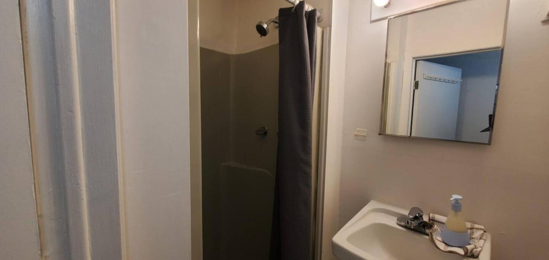 Heart Of Mtr For Memerable Experiance 2 Backyard 7Minmetro Fully Renovated & Equipped Montreal Zewnętrze zdjęcie